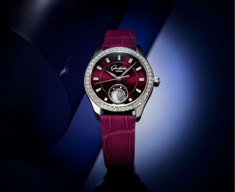 新篇初启，紫气东来 格拉苏蒂原创“紫绒”小夜曲月相腕表